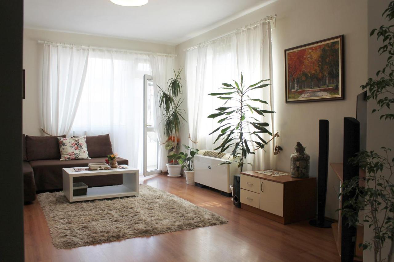 Sunny Day Apartment Pomorie Exterior photo